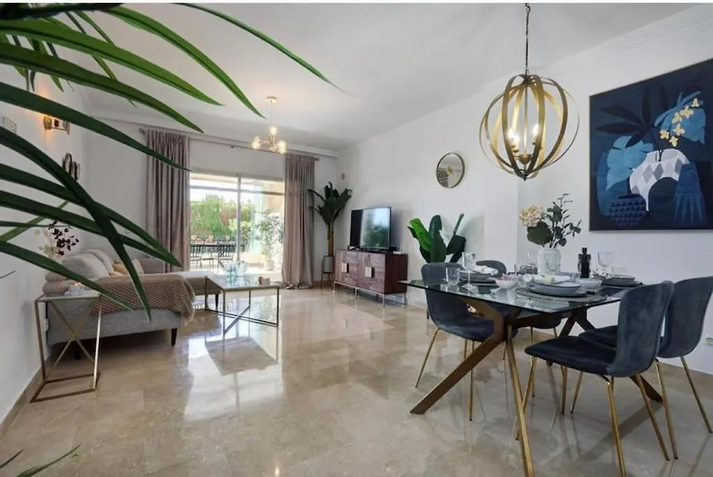 דירות מארבלה Aloha Gardens In Puerto Banus ספרד