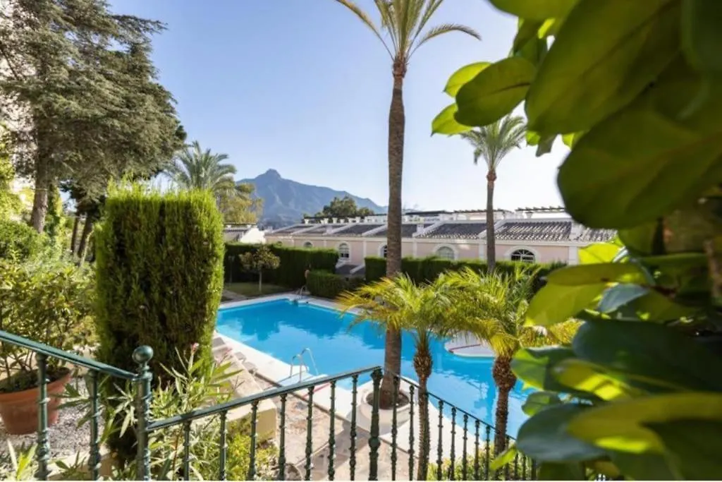 דירות מארבלה Aloha Gardens In Puerto Banus ספרד